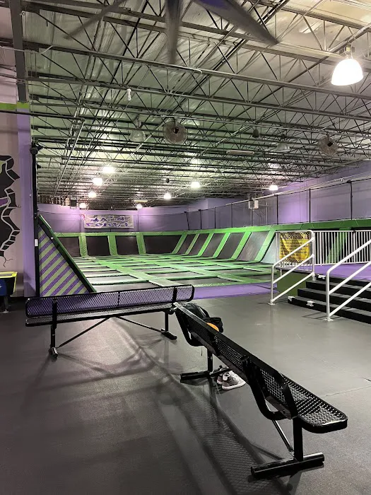 Extreme Air Niles Trampoline Park 6