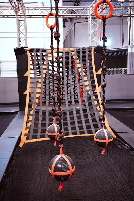 Sky Zone Trampoline Park 4