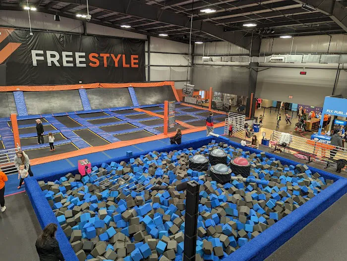 Sky Zone Trampoline Park 6