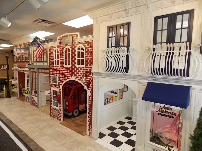 Petite Street 0