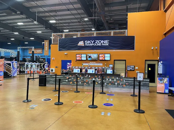 Sky Zone Trampoline Park 8