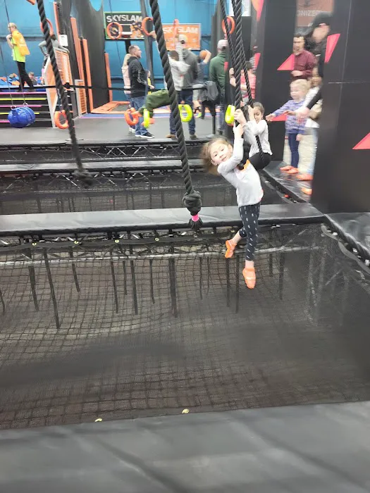 Sky Zone Trampoline Park 7