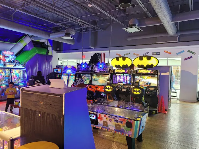 Planet Bounce Pittsburgh - South Star - Tanger Outlets 7