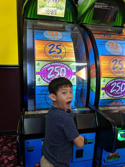 Fun Factory - Windward Mall 7