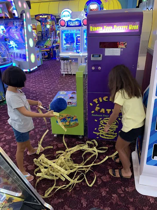 Fun Factory - Windward Mall 8