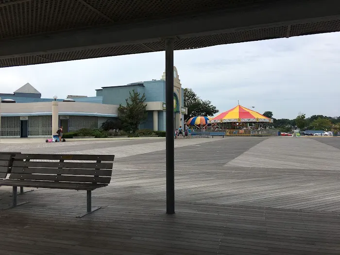 Amusement & Entertainment 6