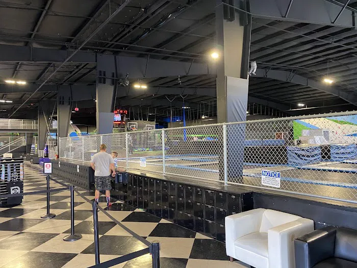Sky Zone Trampoline Park 7