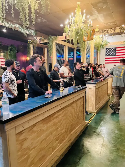 Madd Hatcher's | Axe Throwing Lounge 0
