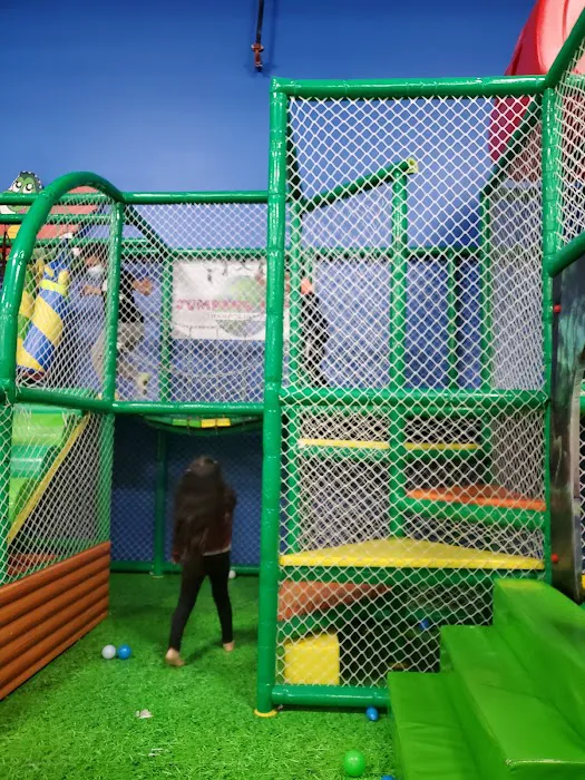 Jumping World 8