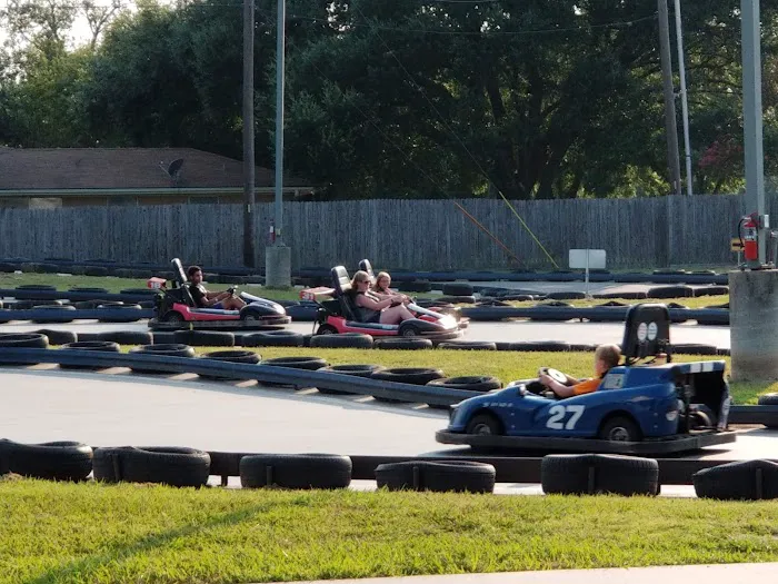 Whatz-Up Fun Park 9