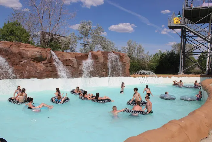Raging Rivers Waterpark 8