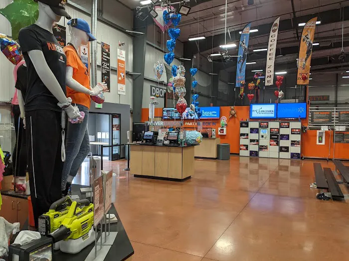 Sky Zone Trampoline Park 3