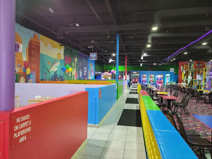 Yoyo's Fun Center 8