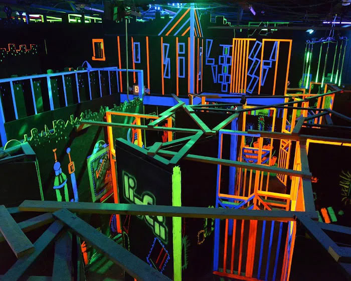 Zap Zone Glo-Golf 3