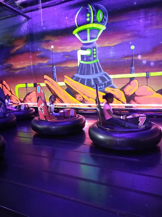 Zap Zone Glo-Golf 4