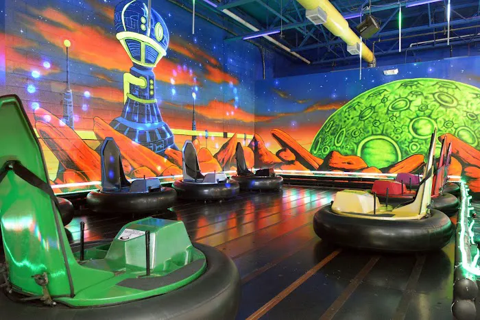 Zap Zone Glo-Golf 1