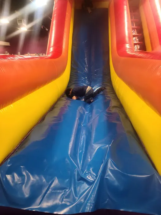 Bounce House 0