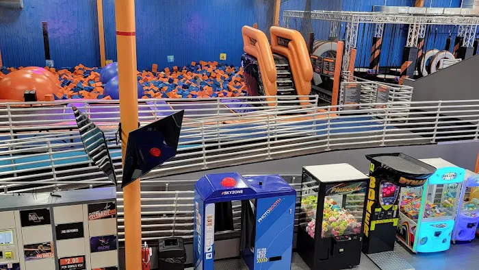 Sky Zone Trampoline Park 3