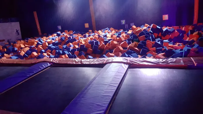 Sky Zone Trampoline Park 4
