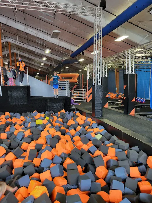 Sky Zone Trampoline Park 6