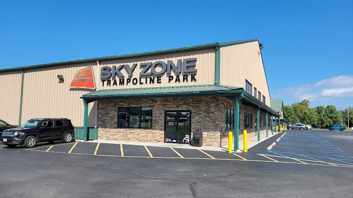 Sky Zone Trampoline Park 5