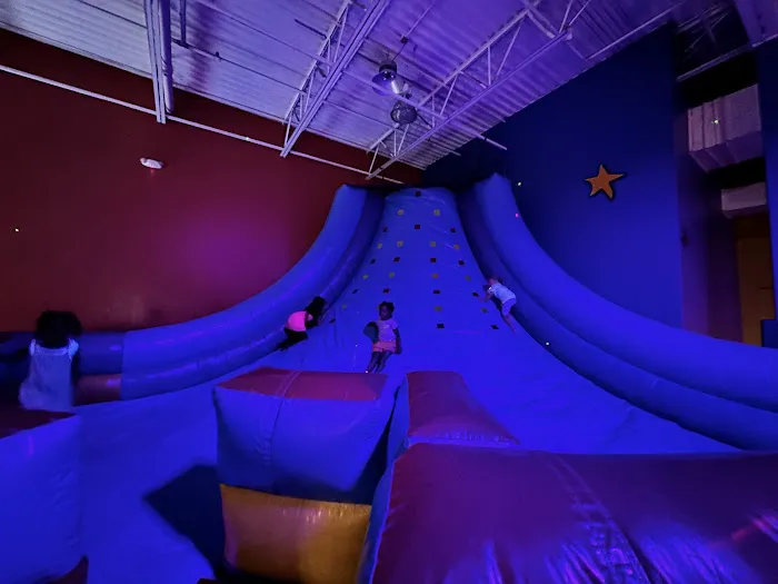 Pump It Up Auburn Hills Kids Birthdays and More 9