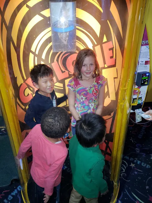 Pump It Up Auburn Hills Kids Birthdays and More 8