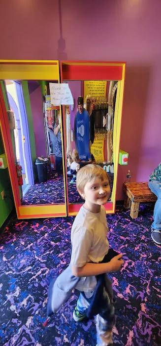 Ultimate Mirror Maze 5