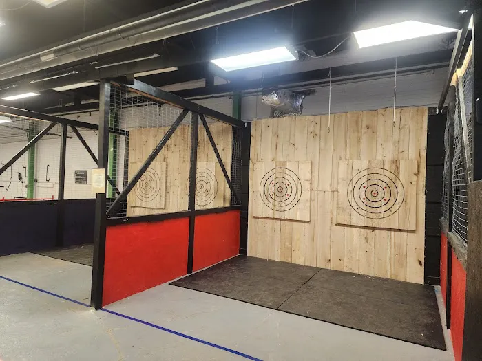 Reality Check - Axe Throwing, Virtual Reality 5