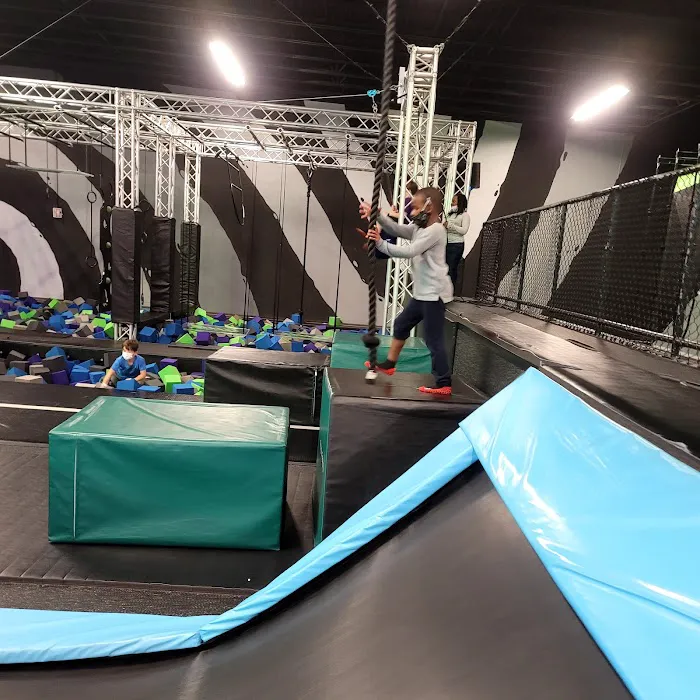 Sky Zone Trampoline Park 6