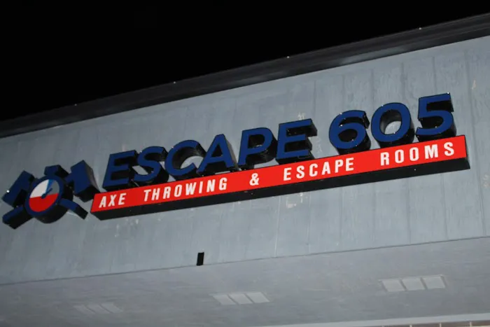 Escape 605 Axe Throwing & Escape Rooms 3