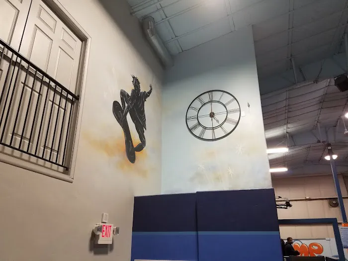 iJump Trampoline Park 1
