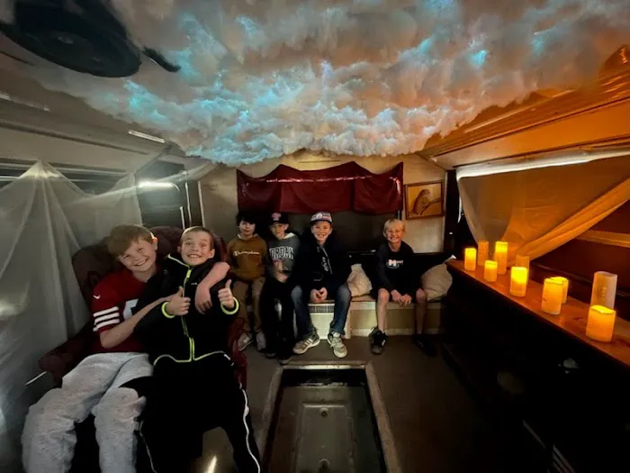 Red Bus Escapes 7