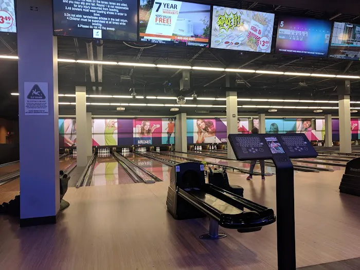 Round1 Bowling & Arcade Northridge Mall 8