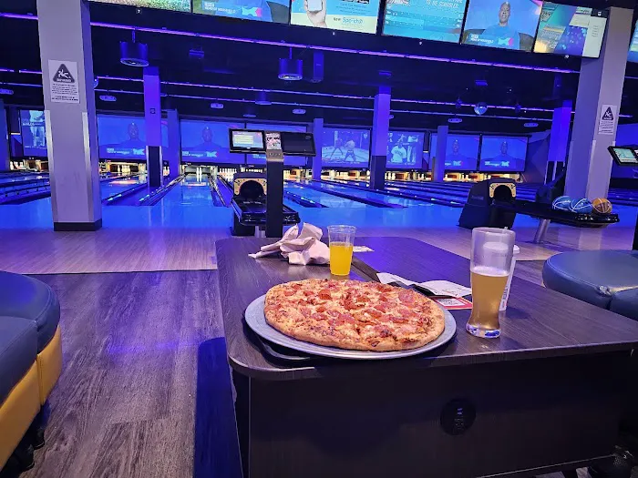Round1 Bowling & Arcade Northridge Mall 9