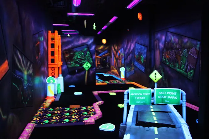 Monterey Mirror Maze and Laser Challenge 4