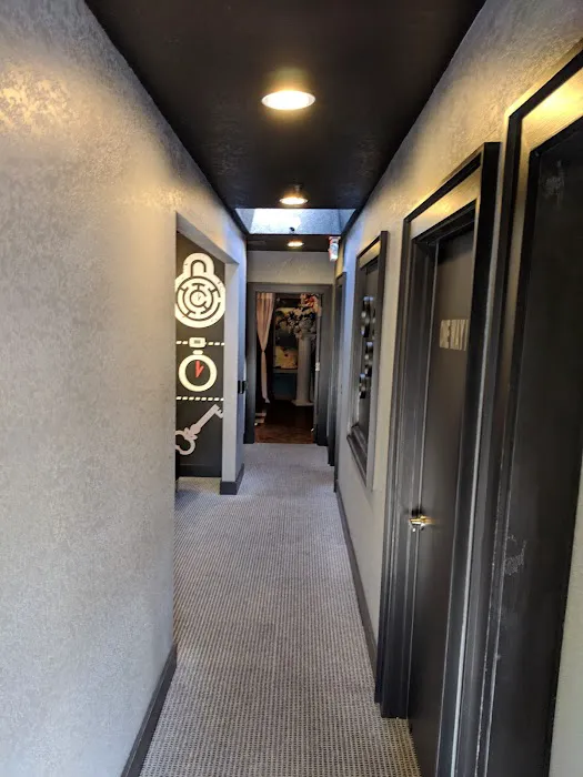 Escape Room 831 Wave 8