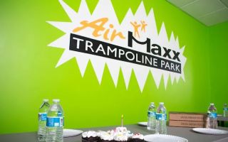 airmaxx trampoline park & warrior course