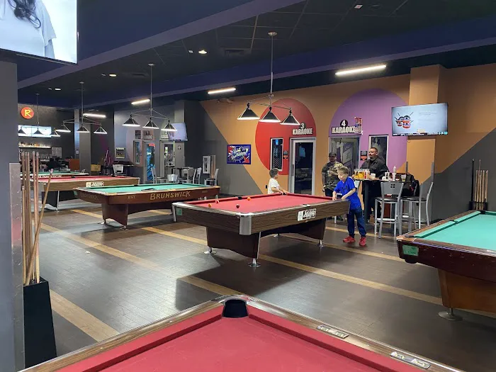 Round1 Bowling & Arcade Southwest Plaza 2