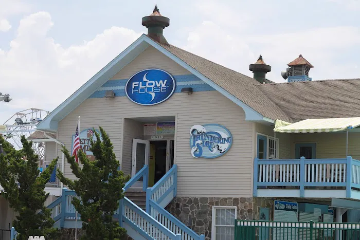 Thundering Surf Waterpark 3