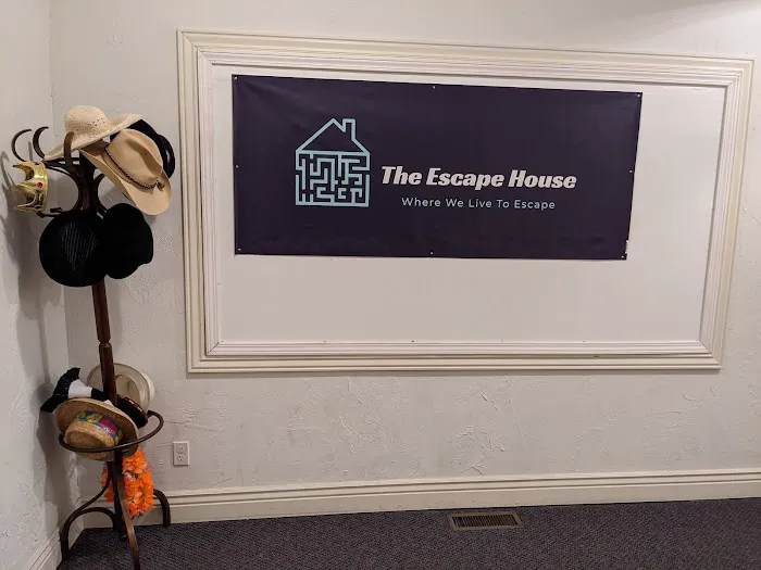 The Escape House 2 3