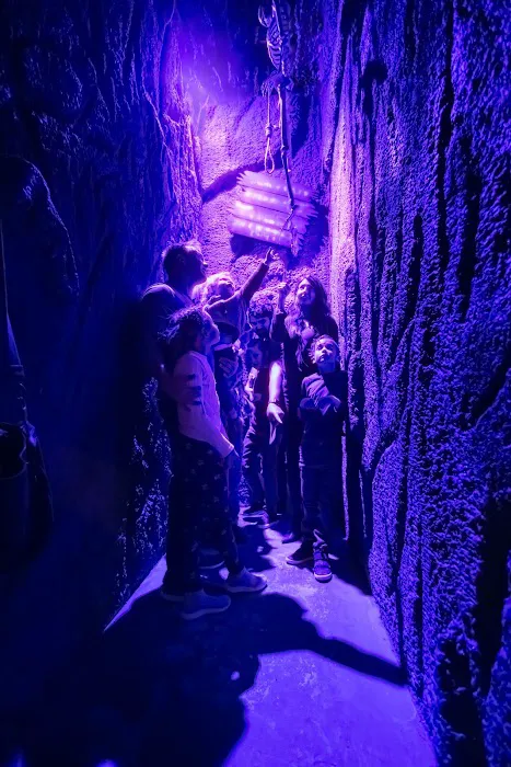 Red Giant Escape Rooms 0