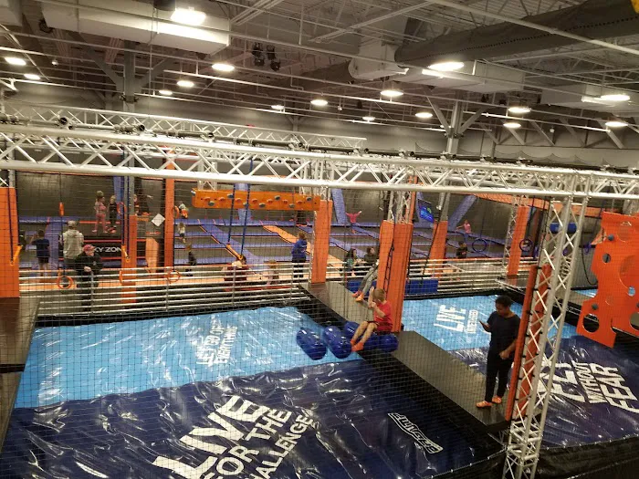 Sky Zone Trampoline Park 3