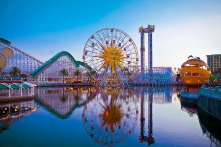 Discover the Excitement of Rides That Spin and Swing Simultaneously at Hickory Dickory Park