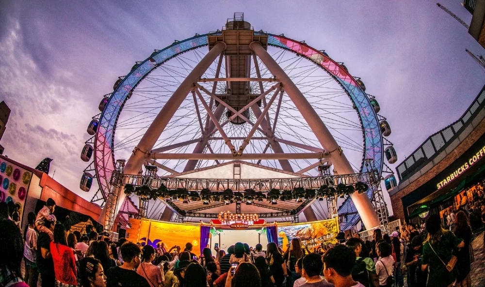 Enjoy Rides with Photo Booths at the Exit for Lasting Memories