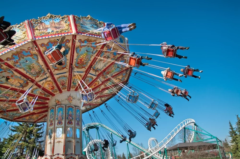 Rides That Require Safety Belts at Amusement Parks: What You Need to Know
